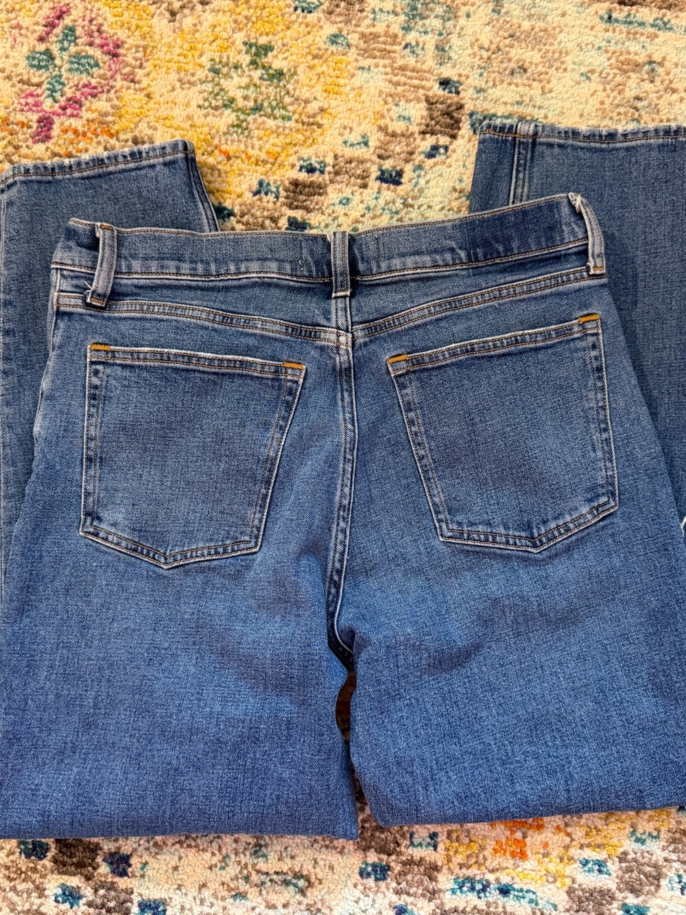 Abercrombie and Fitch the mom high rise jeans